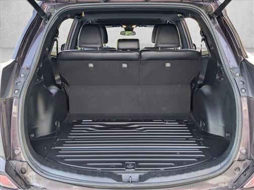 2017 Toyota RAV4 SE