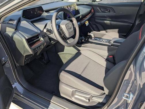 2025 Toyota Prius L