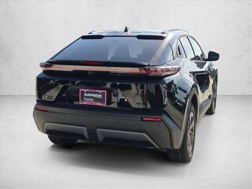 Midnight Black Metallic 2026 Toyota C-HR SE