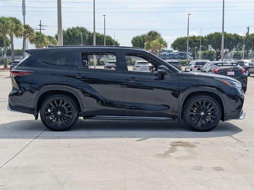 2024 Toyota Highlander XSE