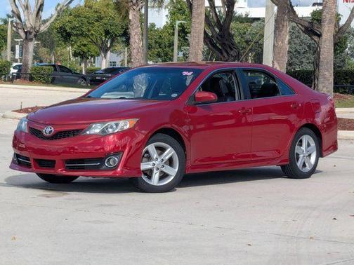 2014 Toyota Camry SE
