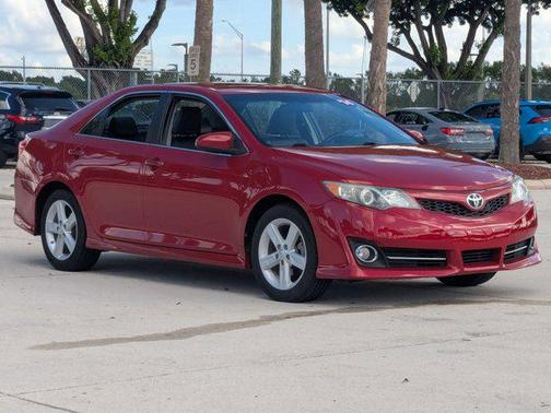 2014 Toyota Camry SE