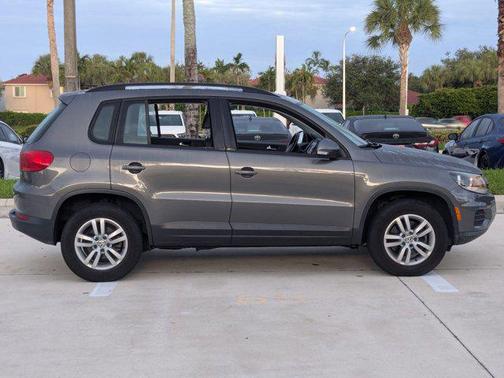 2016 Volkswagen Tiguan S