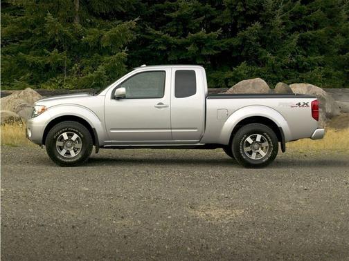Arctic Blue Metallic 2020 Nissan Frontier SV