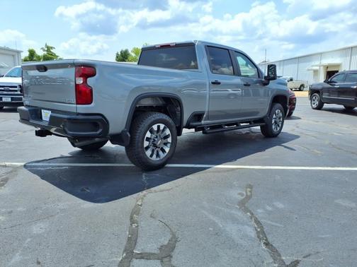 2025 Chevrolet Silverado 2500 Custom