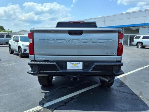 2025 Chevrolet Silverado 2500 Custom