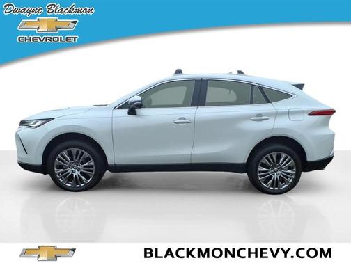 Wind Chill Pearl 2024 Toyota Venza XLE