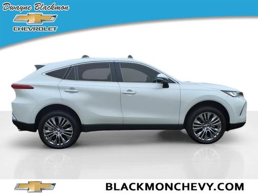 2024 Toyota Venza XLE