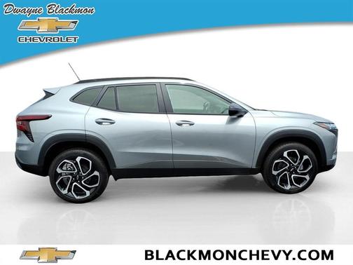 Sterling Gray Metallic 2026 Chevrolet Trax 2RS