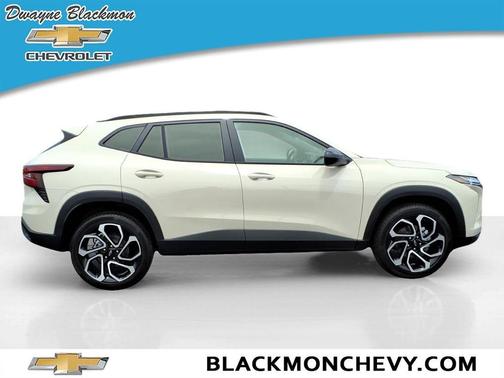 White Sand 2026 Chevrolet Trax 2RS
