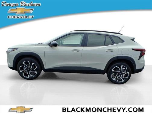 White Sand 2026 Chevrolet Trax 2RS