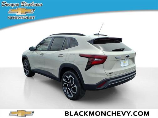 White Sand 2026 Chevrolet Trax 2RS
