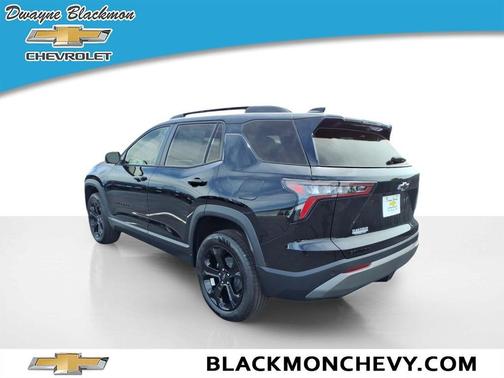 Mosaic Black Metallic 2026 Chevrolet Equinox LT