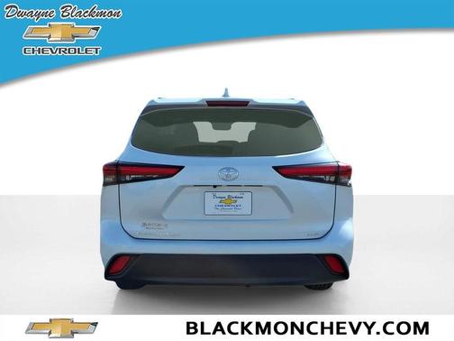 Pearl 2023 Toyota Highlander XLE