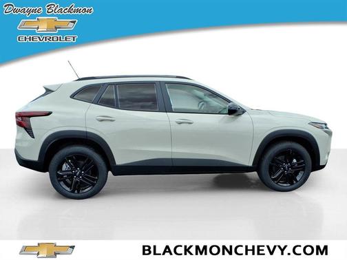 White Sand 2026 Chevrolet Trax ACTIV
