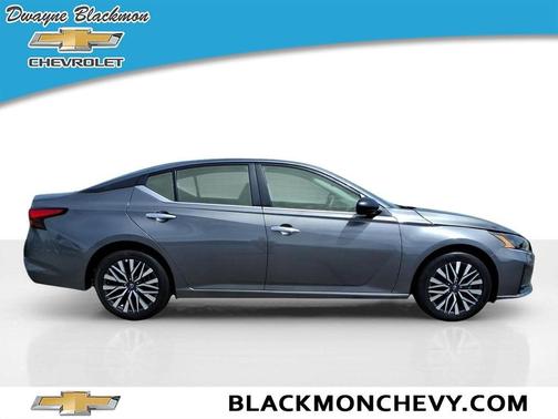 Gun Metallic 2025 Nissan Altima SV