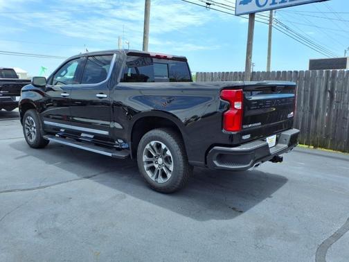 2025 Chevrolet Silverado 1500 High Country