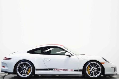 White 2016 Porsche 911 R