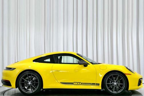 2023 Porsche 911 Carrera