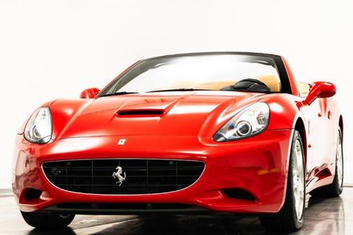 2012 Ferrari California Base