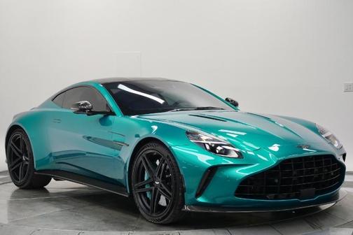 2025 Aston Martin Vantage Base