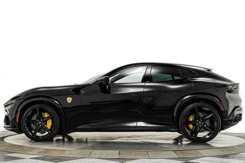 2025 Ferrari Purosangue Base