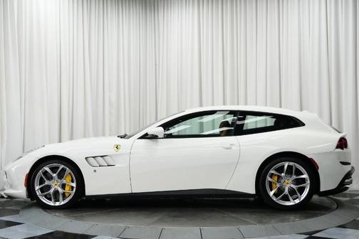 2020 Ferrari GTC4Lusso T