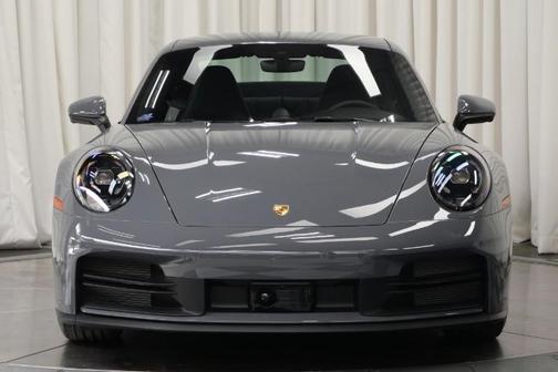 2025 Porsche 911 Carrera