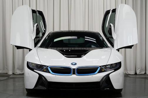 2016 BMW i8 Base
