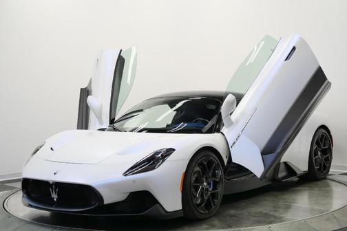 Bianco Audace 2023 Maserati MC20 Base