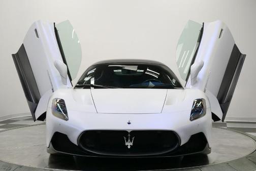 Bianco Audace 2023 Maserati MC20 Base