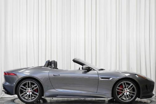 2017 Jaguar F-TYPE R