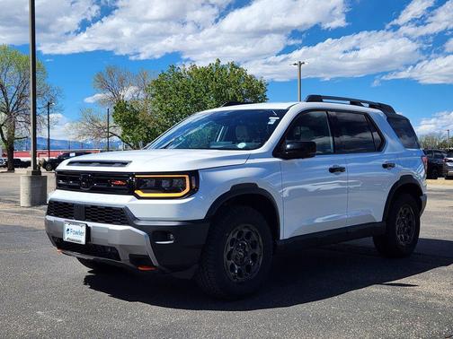 Platinum White Pearl 2026 Honda Passport AWD TrailSport Elite Blackout