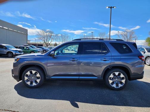 Modern Steel Metallic 2026 Honda Pilot Elite