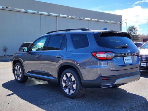 Modern Steel Metallic 2026 Honda Pilot Elite