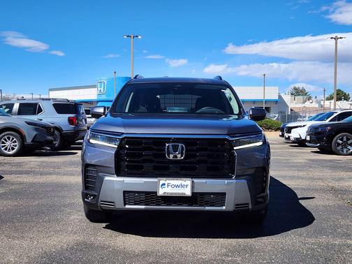 Modern Steel Metallic 2026 Honda Pilot Elite
