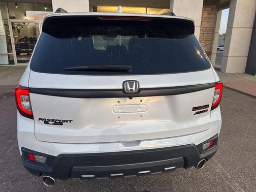 Platinum White Pearl 2023 Honda Passport AWD TrailSport