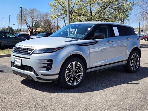2024 Land Rover Range Rover Evoque Dynamic SE