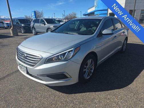 2017 Hyundai SONATA SE