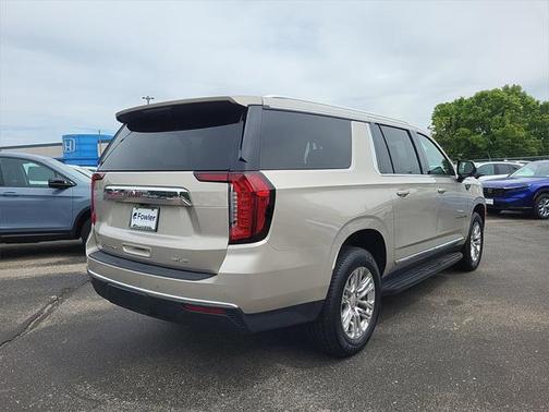 2023 GMC Yukon XL SLT