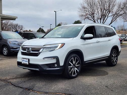 2022 Honda Pilot Touring 8-Passenger