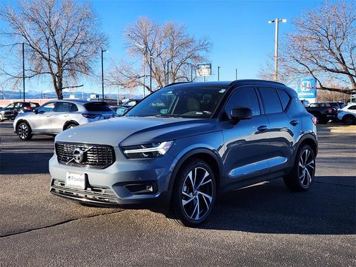 2020 Volvo XC40 T5 R-Design