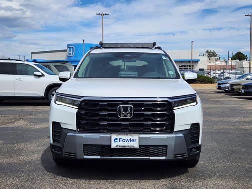 Platinum White Pearl 2026 Honda Pilot Elite
