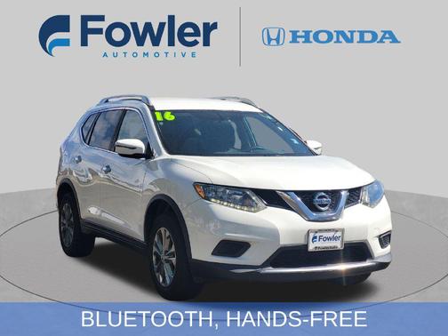 Glacier White 2016 Nissan Rogue SV