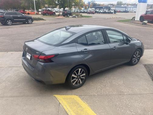 2021 Nissan Versa 1.6 SV