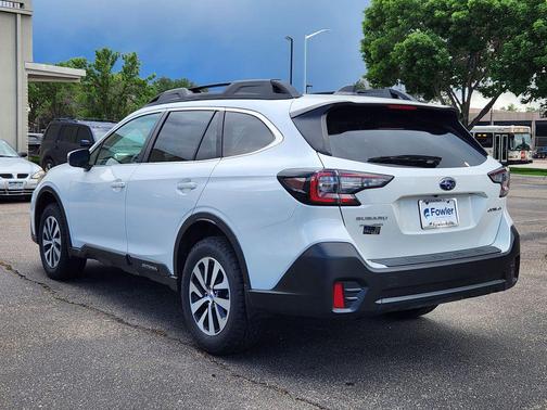 Crystal White Pearl 2020 Subaru Outback Premium