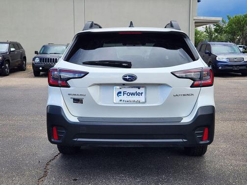 Crystal White Pearl 2020 Subaru Outback Premium