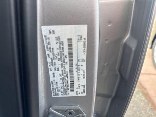 INGOT SILVER METALLIC 2018 Ford Escape SE