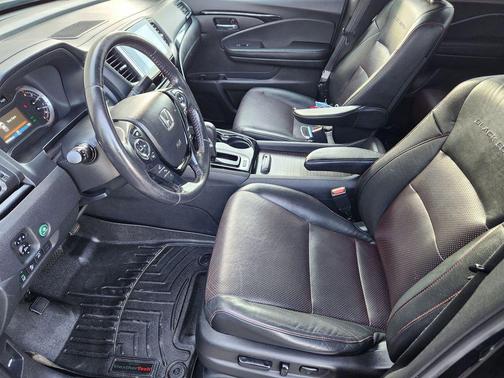 2017 Honda Ridgeline Black