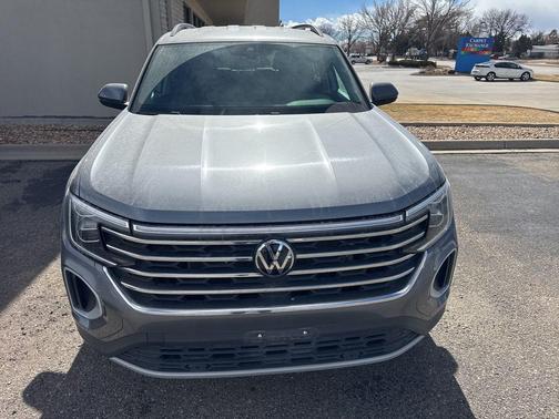 2025 Volkswagen Atlas 2.0T SE w/Technology 4MOTION